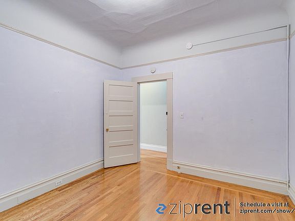 5th image of 1608 Larkin St #A