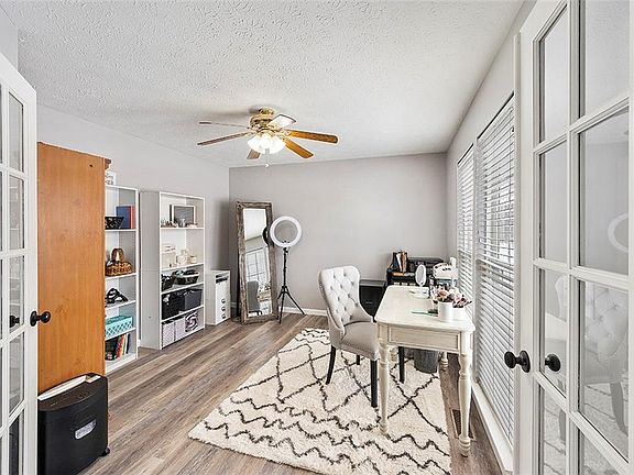 4th image of 4307 Jenee Dr