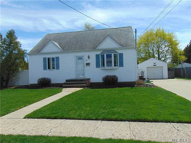 1st image of 2 Farm Ln