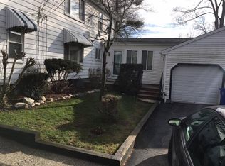 15 Bennett St APT 1, Taunton, MA 02780