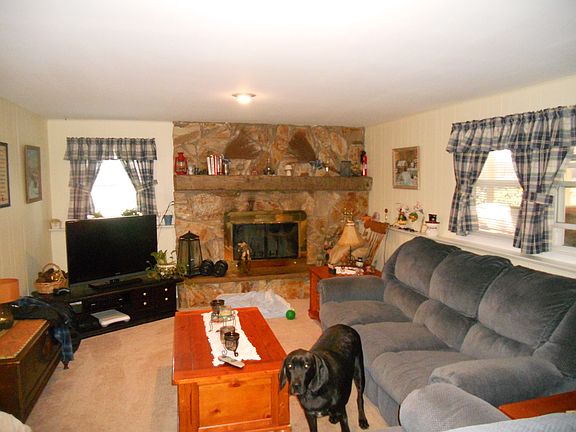 4th image of 19 Eros Dr