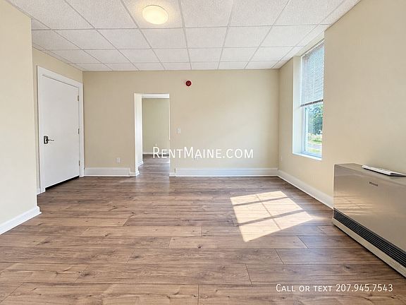 4th image of 19 Western Ave APT 1