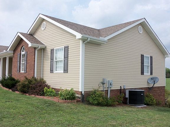 2nd image of 815 Navaho Dr