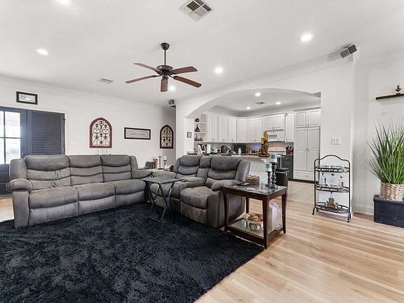 3rd image of 4100 Prien Court Dr