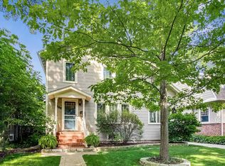 825 Foxdale Ave, Winnetka, IL 60093