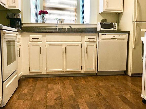 2nd image of 5434 Pine Top Cir