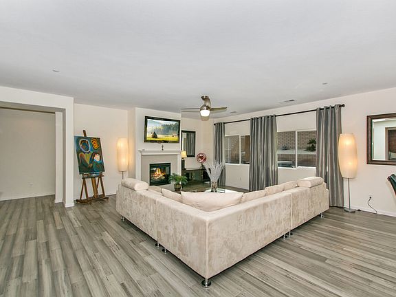 5th image of 73909 Mondrian Pl