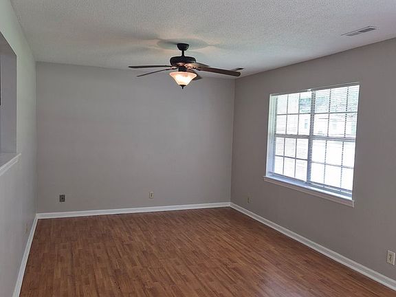 2nd image of 4203 Davis Ln APT A
