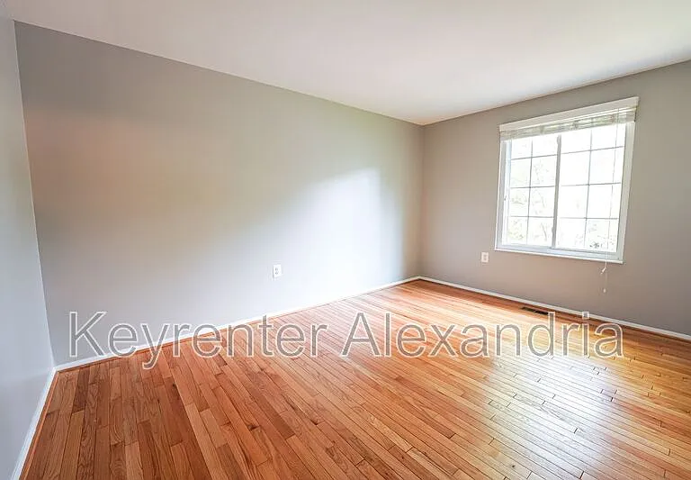 5901 Beech Tree Dr — Photo 18
