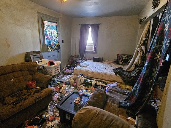 5th image of 11775 Pearl St