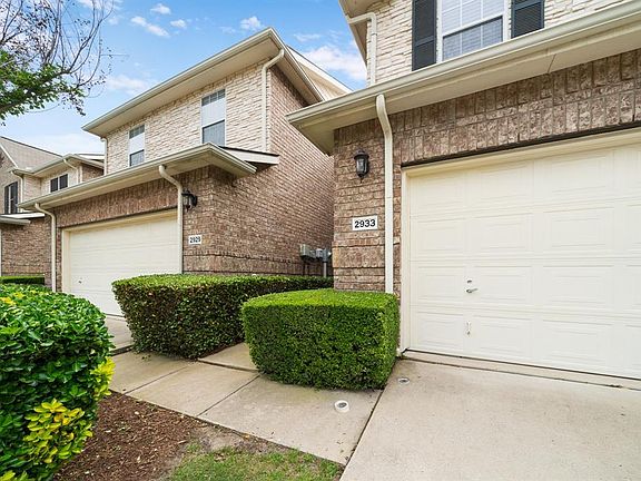 2nd image of 2933 Saint Andrews Dr