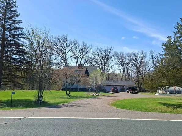 10507 Saint Croix Trl, North Branch, MN 55056