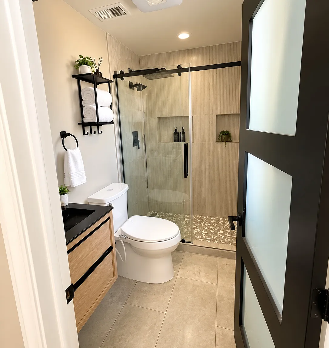 3 bed, 1101 sqft, $3,300 — Photo 3