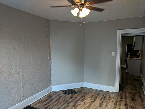 3rd image of 1422-1420 Boyle St #1422