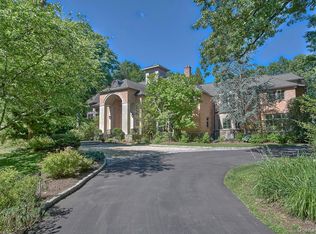 301 Whippoorwill Rd, Chappaqua, NY 10514