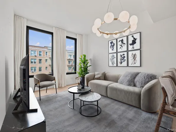 21-21 31st Street #4J, Astoria, NY 11105
