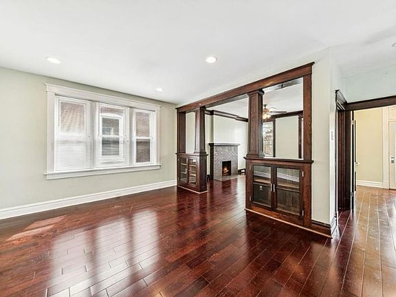 2nd image of 739 Dover Pl #2F