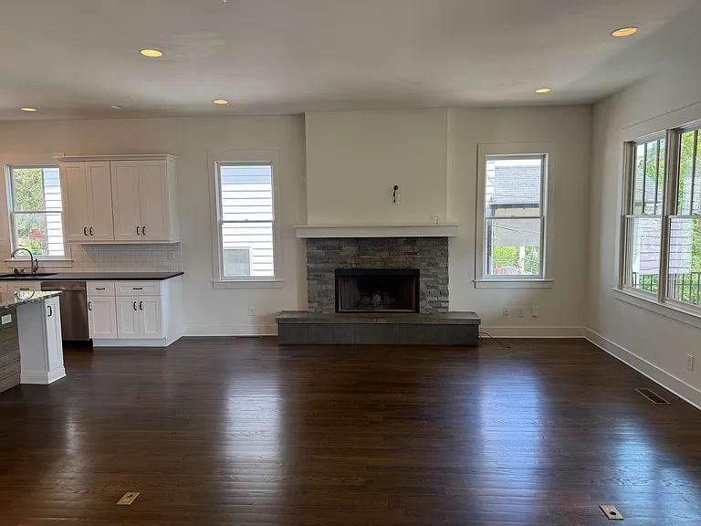 1185 Foster Pl NW — Photo 4