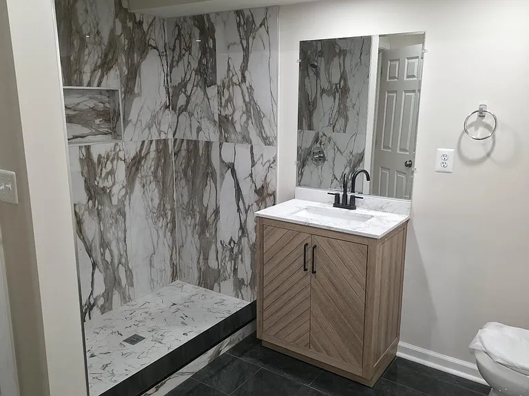 407 Apricot St — Photo 3