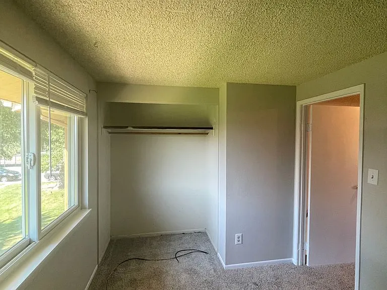 1179 S Troy St — Photo 14
