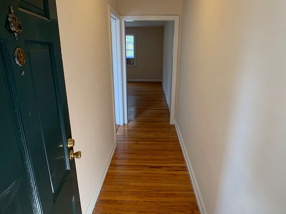1st image of 2832 Thornhill Rd APT 321B