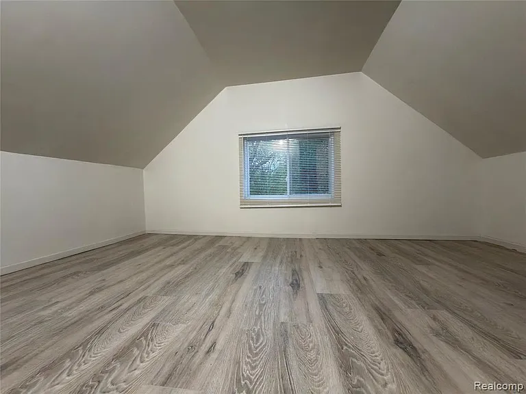 17196 Shields Ave — Photo 18