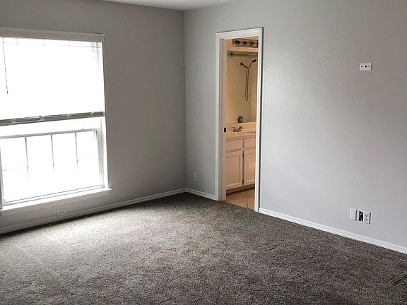 4th image of 6710 Blossom Ct