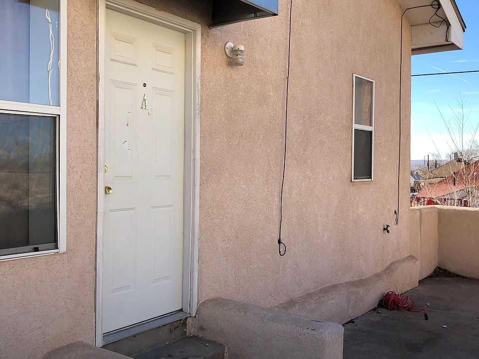 1st image of 714 Coal Ave SE APT A