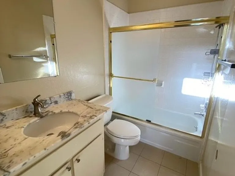 412 Barnegat Ln — Photo 14