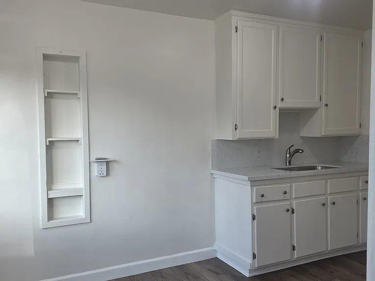 10105 S Inglewood Ave #1 — Photo 11