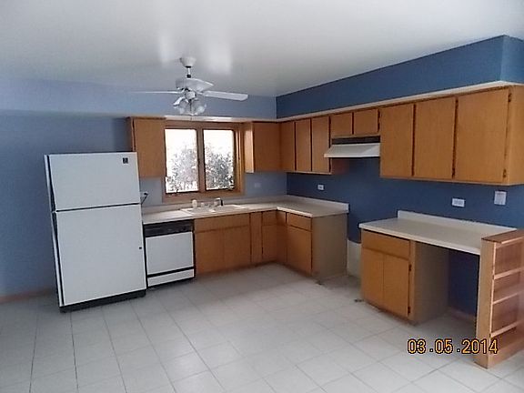 4th image of 303 S Brookshore Dr