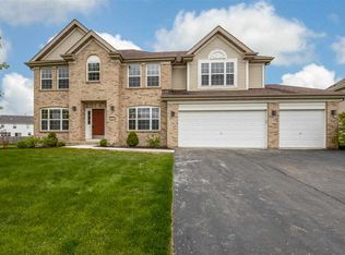 733 Trent Ln, Loves Park, IL 61111