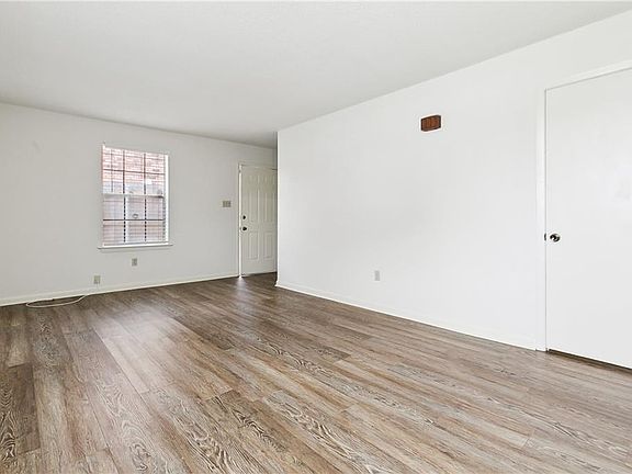 5th image of 3013 Illinois Ave