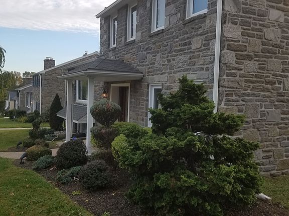 3rd image of 1228 Foss Ave