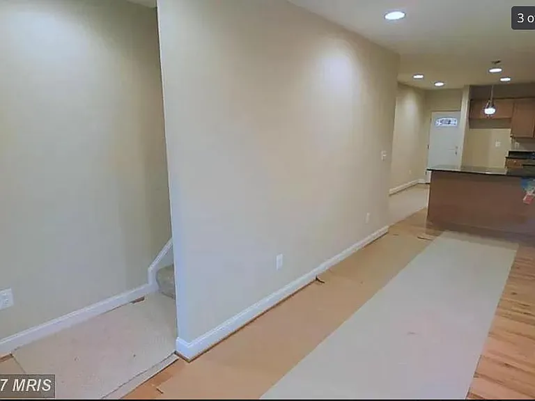 1407 Olive St — Photo 3