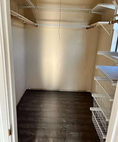 174 Wyndham Pl — Photo 9