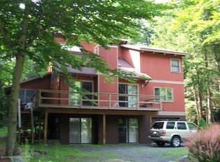 1 Cedar Dr, Lake Ariel, PA 18436