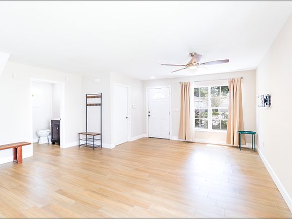4th image of 9523 Brackin St