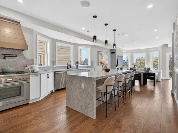 557 Somerville Ave #2, Somerville, MA 02143