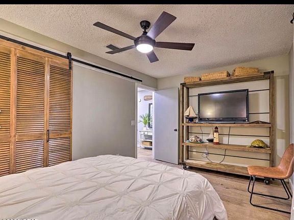 4th image of 300 Cain Rd #320