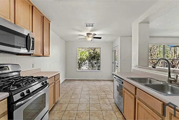9712 Copper Creek Dr — Photo 26