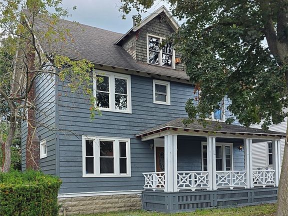 3rd image of 41 Emerson Ave