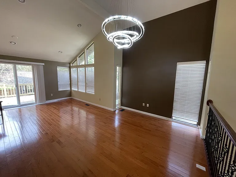 15810 NE 66th Pl — Photo 11