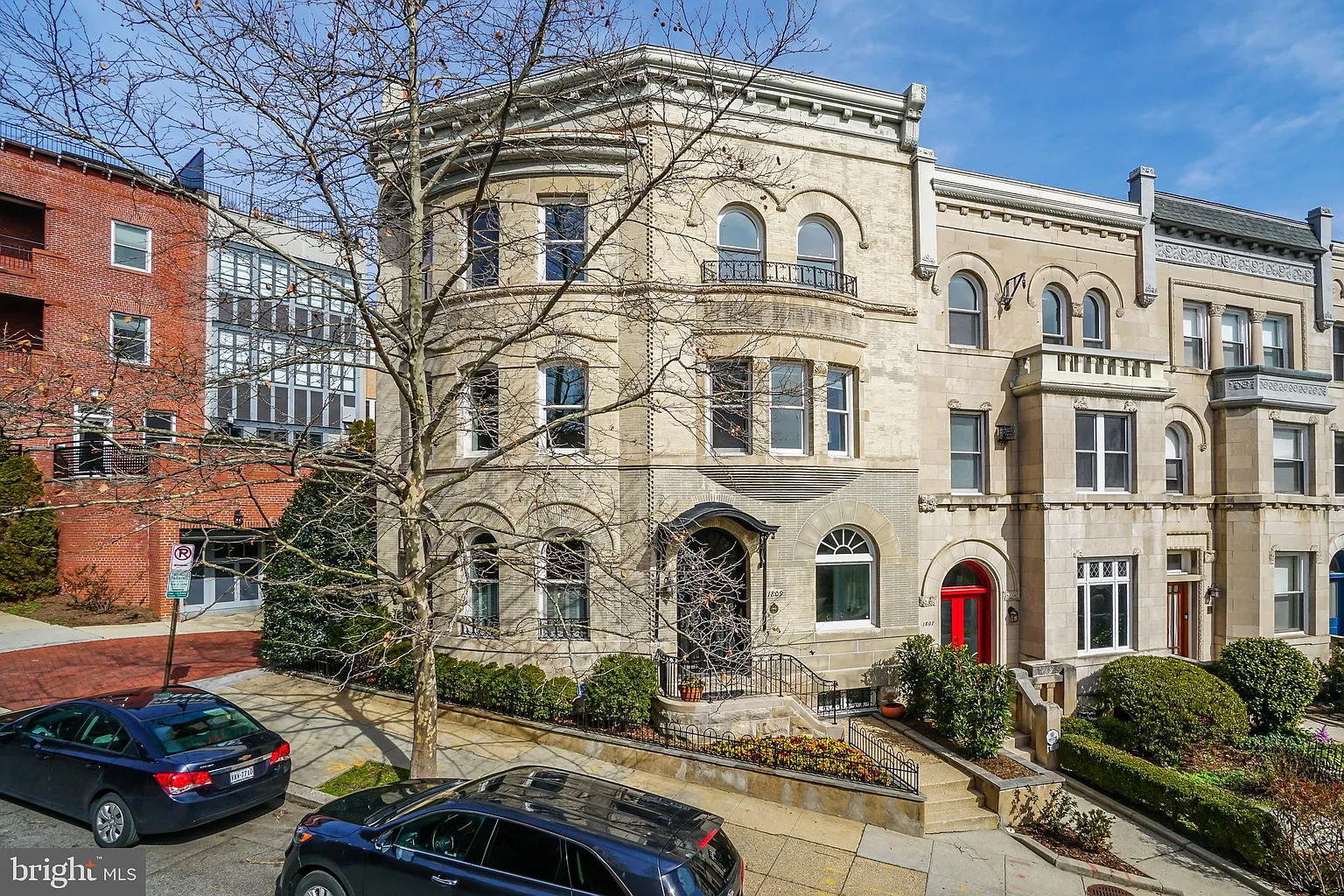 1809 Phelps Pl NW photo 1