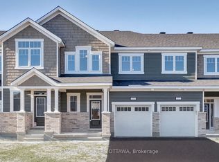 371 Crossway Ter, Ottawa, ON K2S2Z2