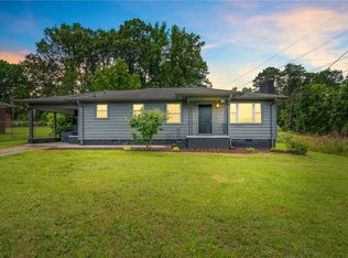 17 Cole Rd, Greenville, SC 29611