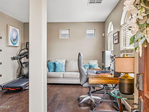 4th image of 2673 E REMINGTON Place