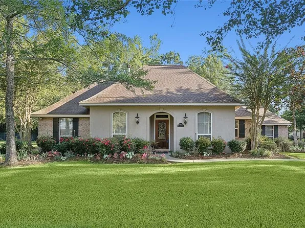 30423 Woodland Dr, Lacombe, LA 70445