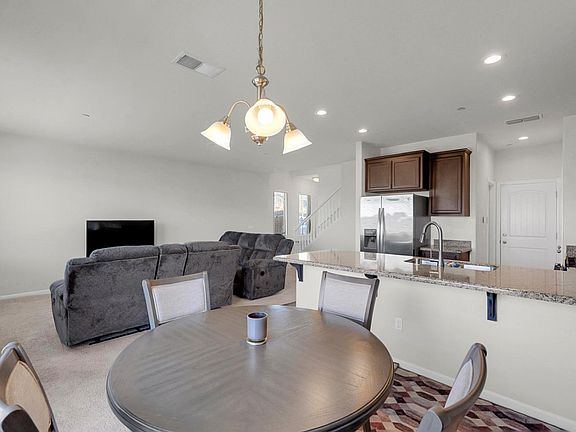 4th image of 1433 Rosy Dawn Ln