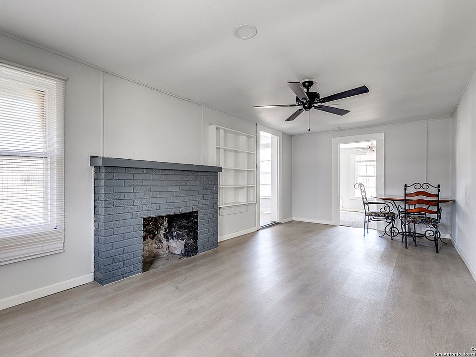 1st image of 338 CANTRELL DR